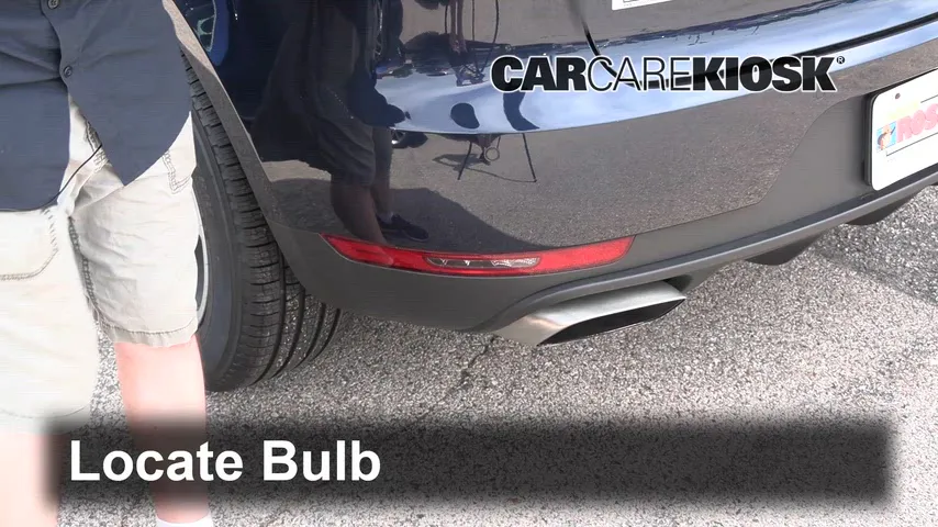 2018 Porsche Macan 2.0L 4 Cyl. Turbo Éclairage Feux de marche arrière (remplacer une ampoule)